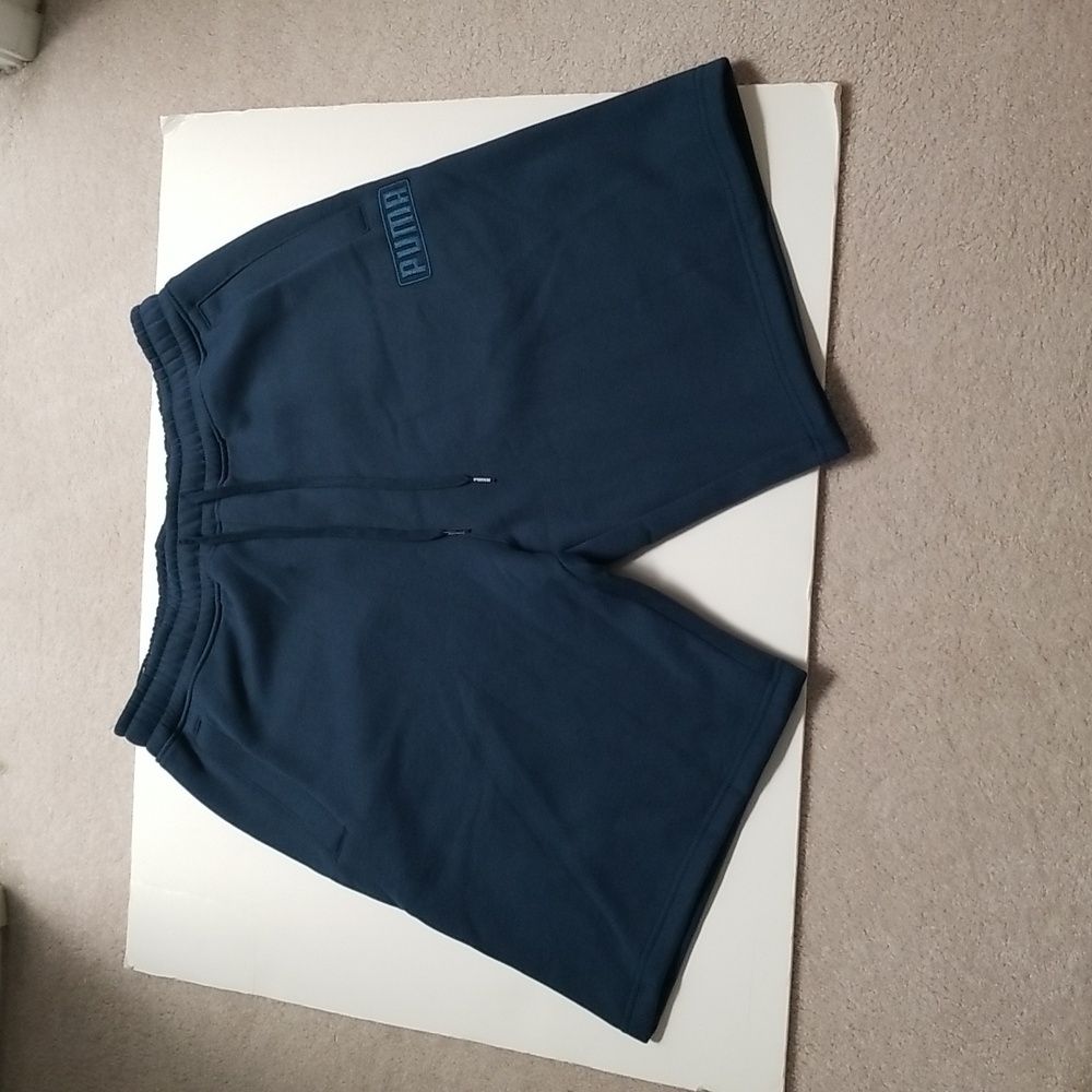 Brand New with Tags PUMA Men’s Dark Teal/Blue High Quality Fleece shorts